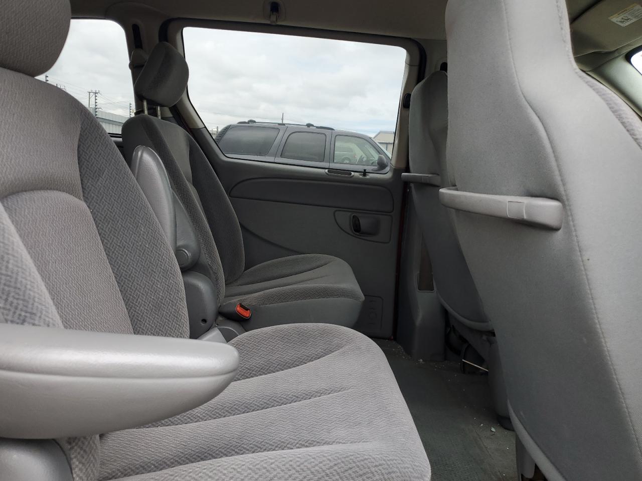 2005 Dodge Caravan Sxt VIN: 1D4GP45R85B312915 Lot: 81825525