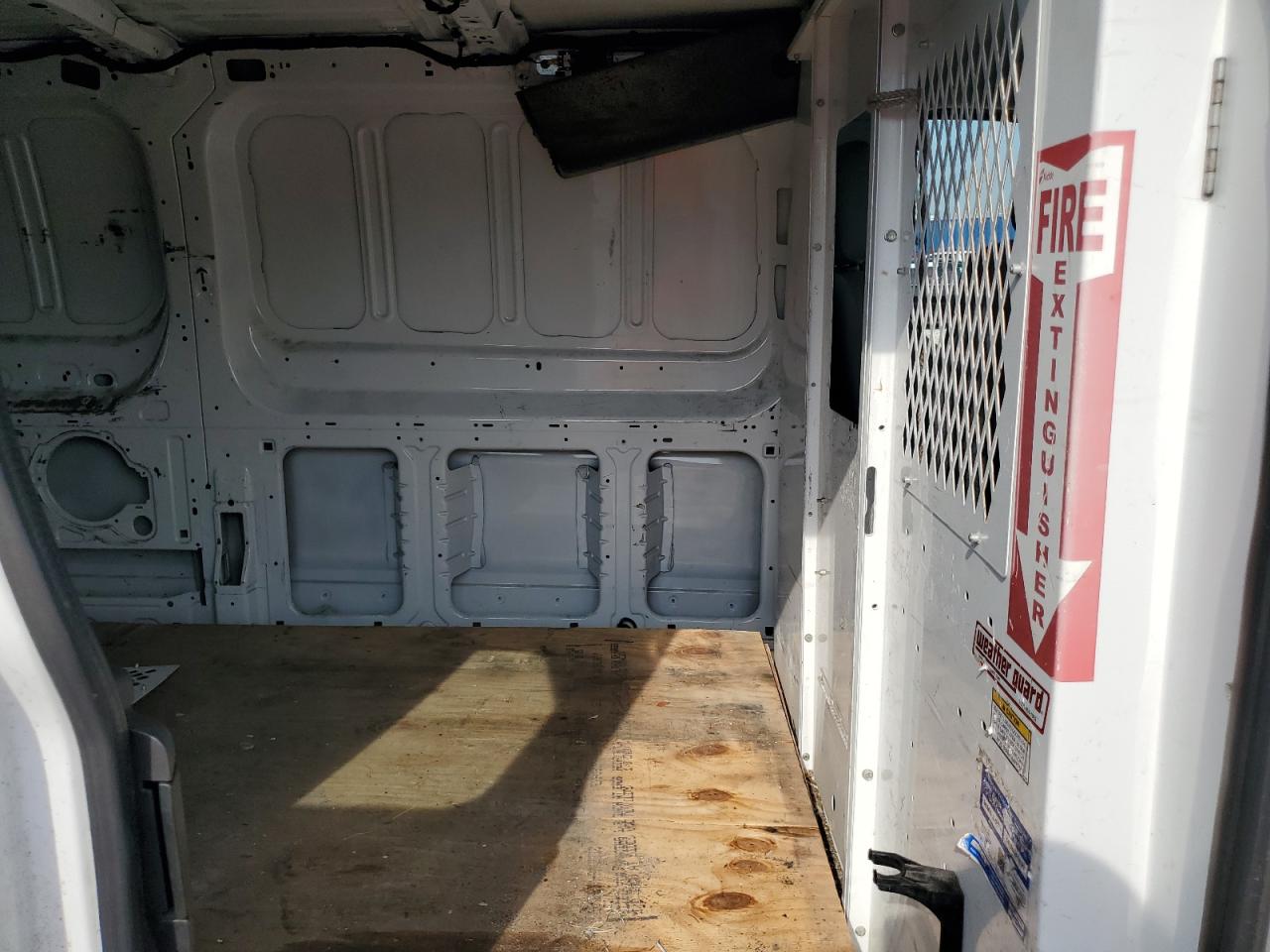 2017 Ford Transit T-250 VIN: 1FTYR2ZM2HKA00916 Lot: 71972635