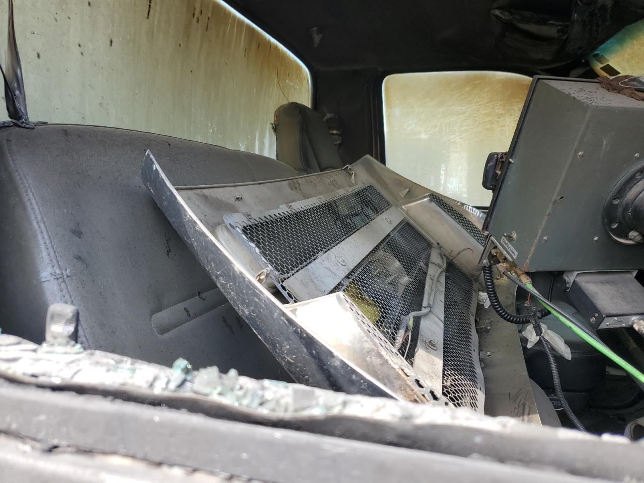 2007 Ford F750 Super Duty VIN: 3FRXF75H37V396899 Lot: 69761765