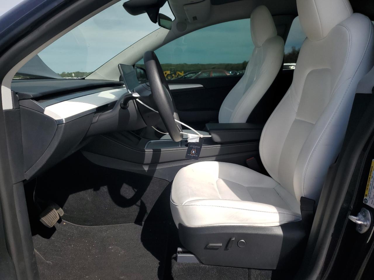 2024 Tesla Model Y VIN: 7SAYGDED4RF017452 Lot: 71696305