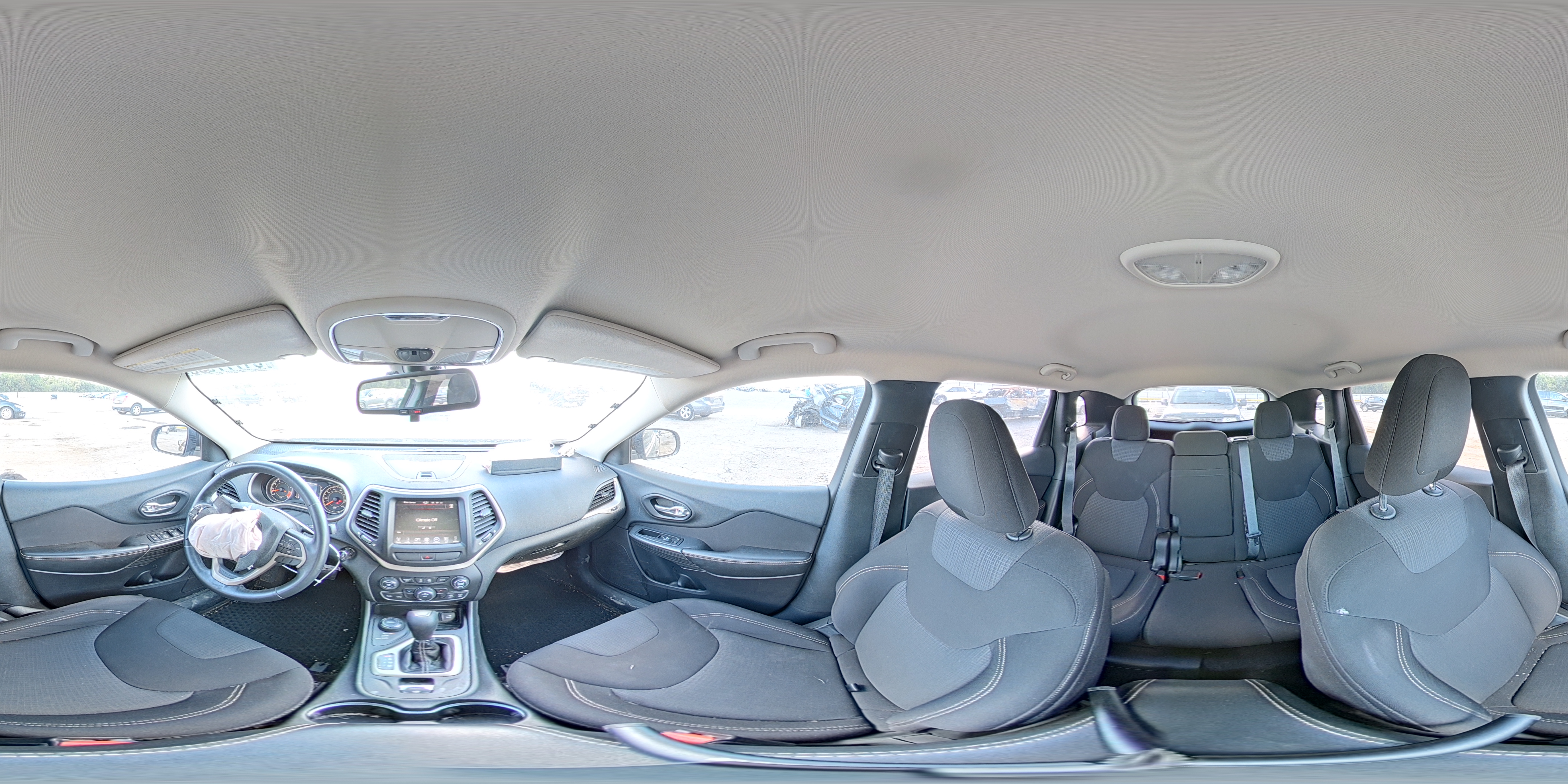 2015 Jeep Cherokee Latitude VIN: 1C4PJMCS3FW665884 Lot: 81777595