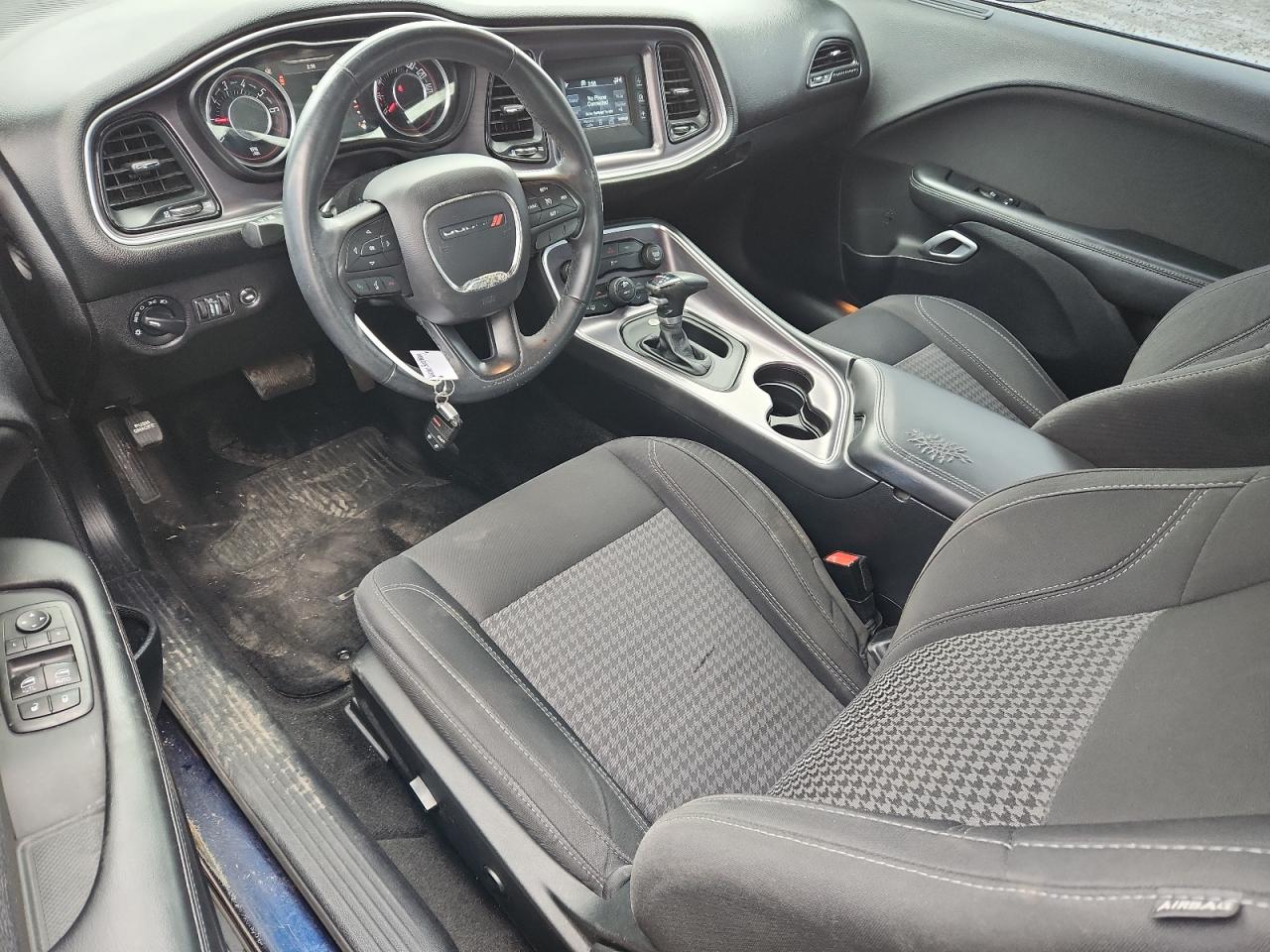 2015 Dodge Challenger Sxt VIN: 2C3CDZAG7FH909752 Lot: 81960075