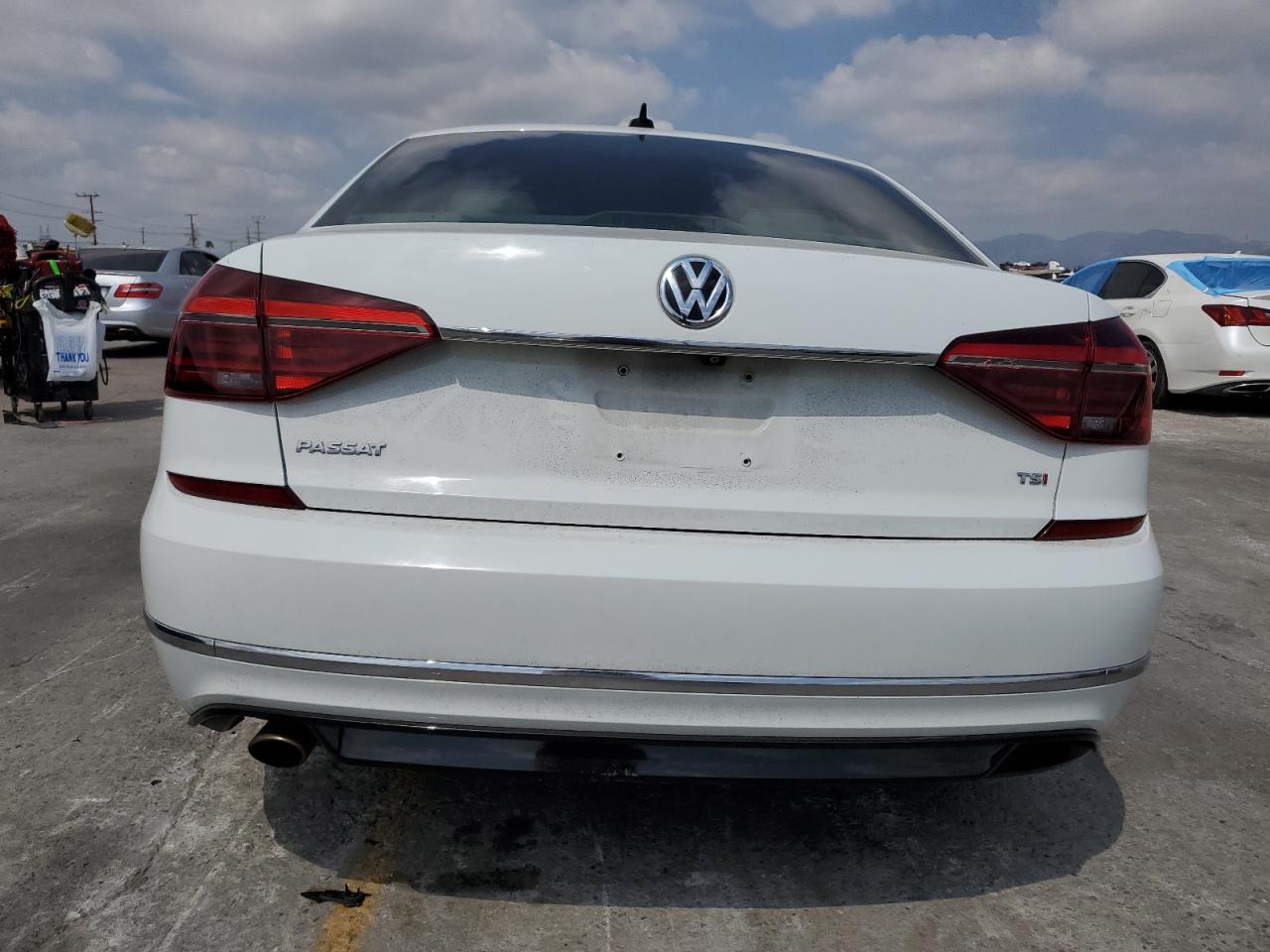 2018 Volkswagen Passat S VIN: 1VWAA7A37JC015594 Lot: 80075845