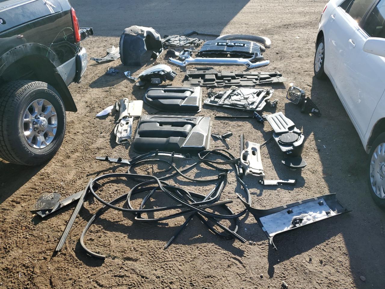 2019 Ram 3500 Laramie VIN: 3C63R3EL2KG709493 Lot: 71862775