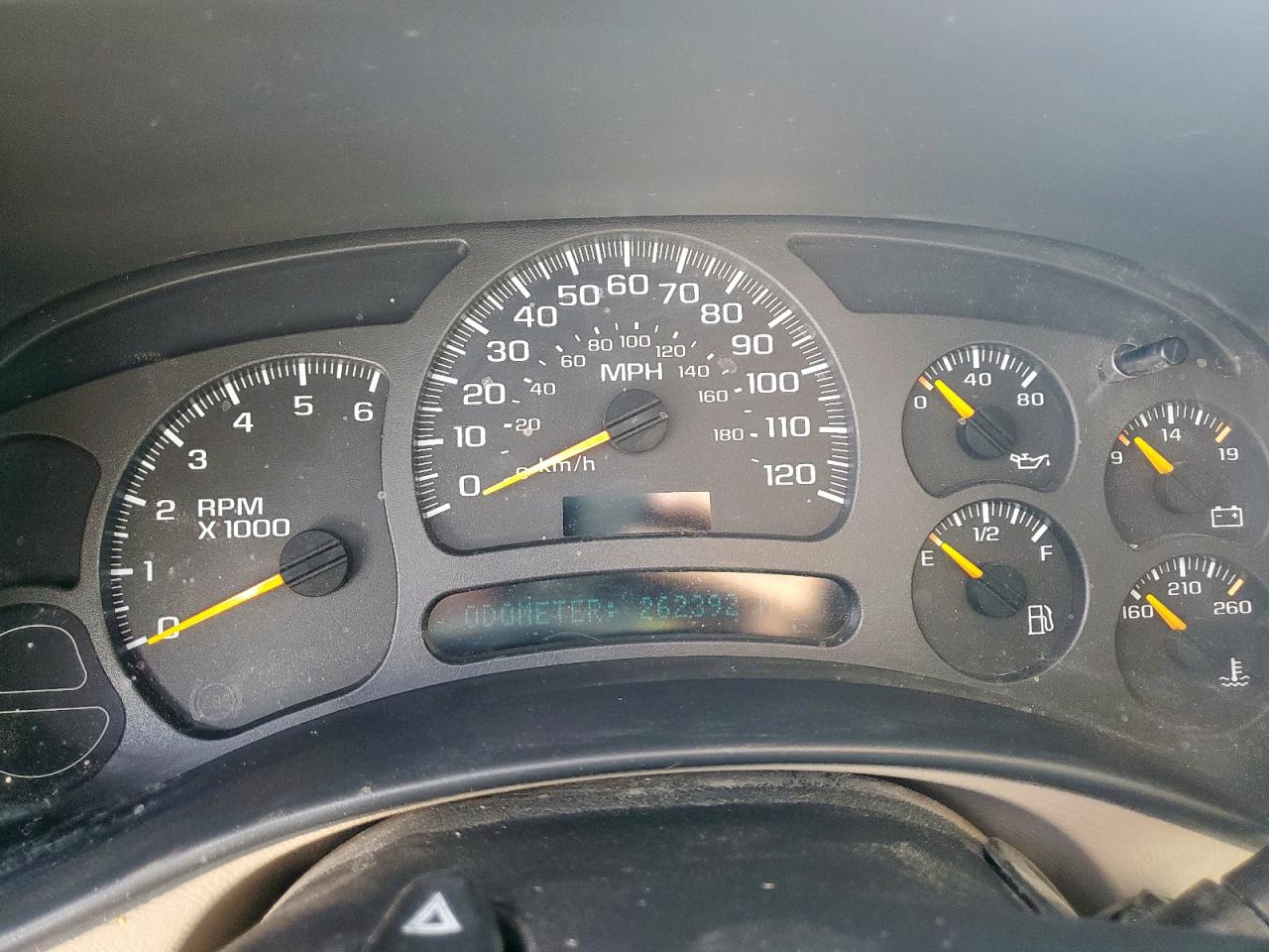 2004 GMC Yukon VIN: 1GKEC13Z44R133864 Lot: 83972345