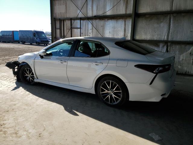  TOYOTA CAMRY 2022 Белы