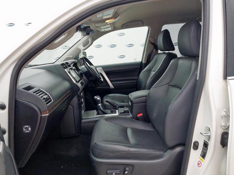 2018 TOYOTA LAND CRUISER INVINCIBLE D 