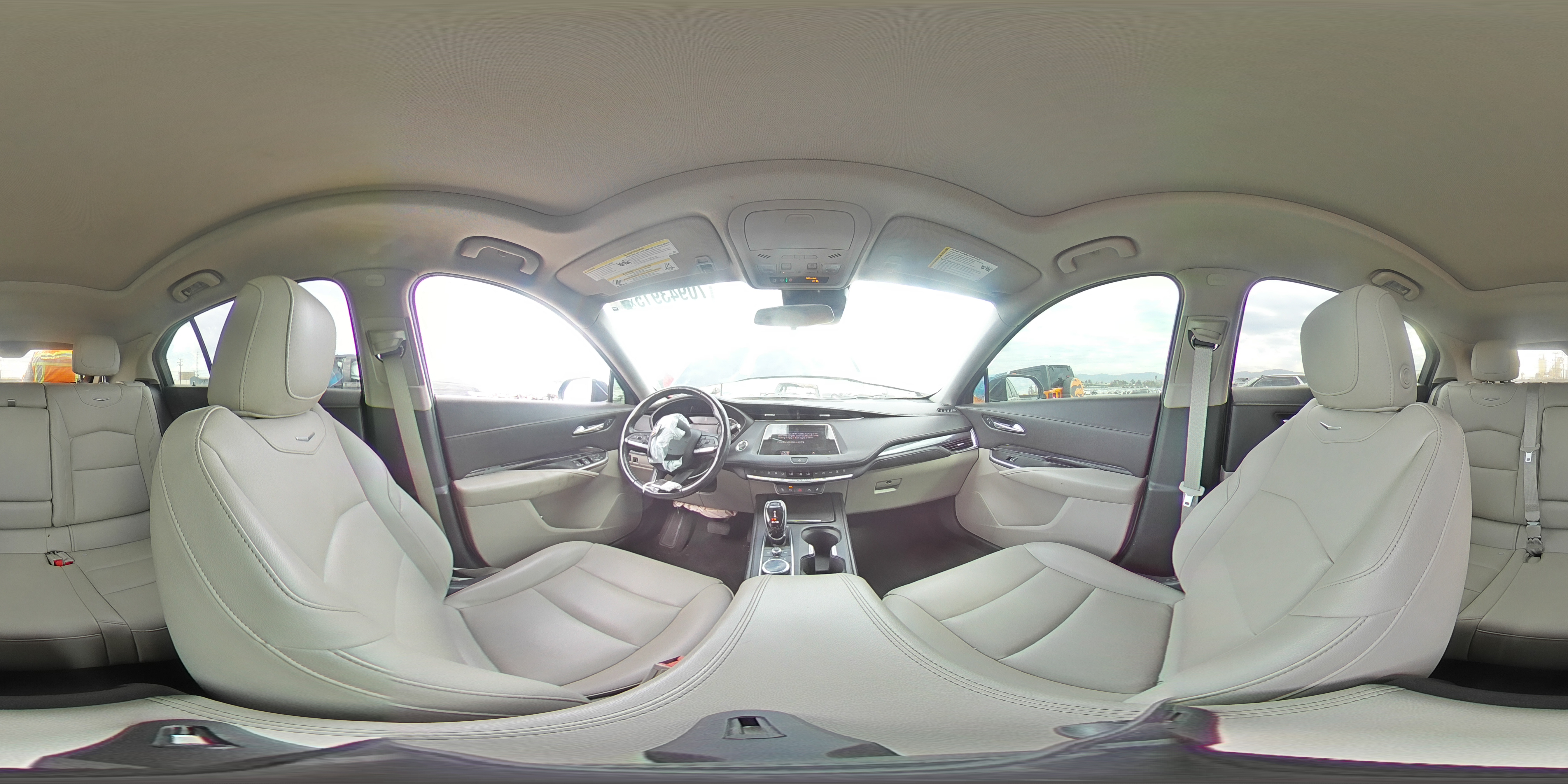 2021 Cadillac Xt4 Luxury VIN: 1GYAZAR44MF004247 Lot: 70943915