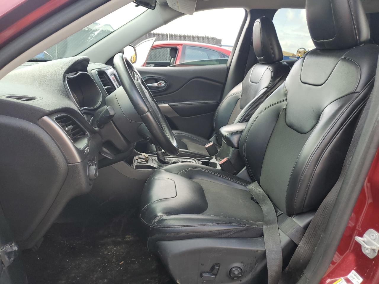 2019 Jeep Cherokee Latitude Plus VIN: 1C4PJLLB7KD202307 Lot: 69693725