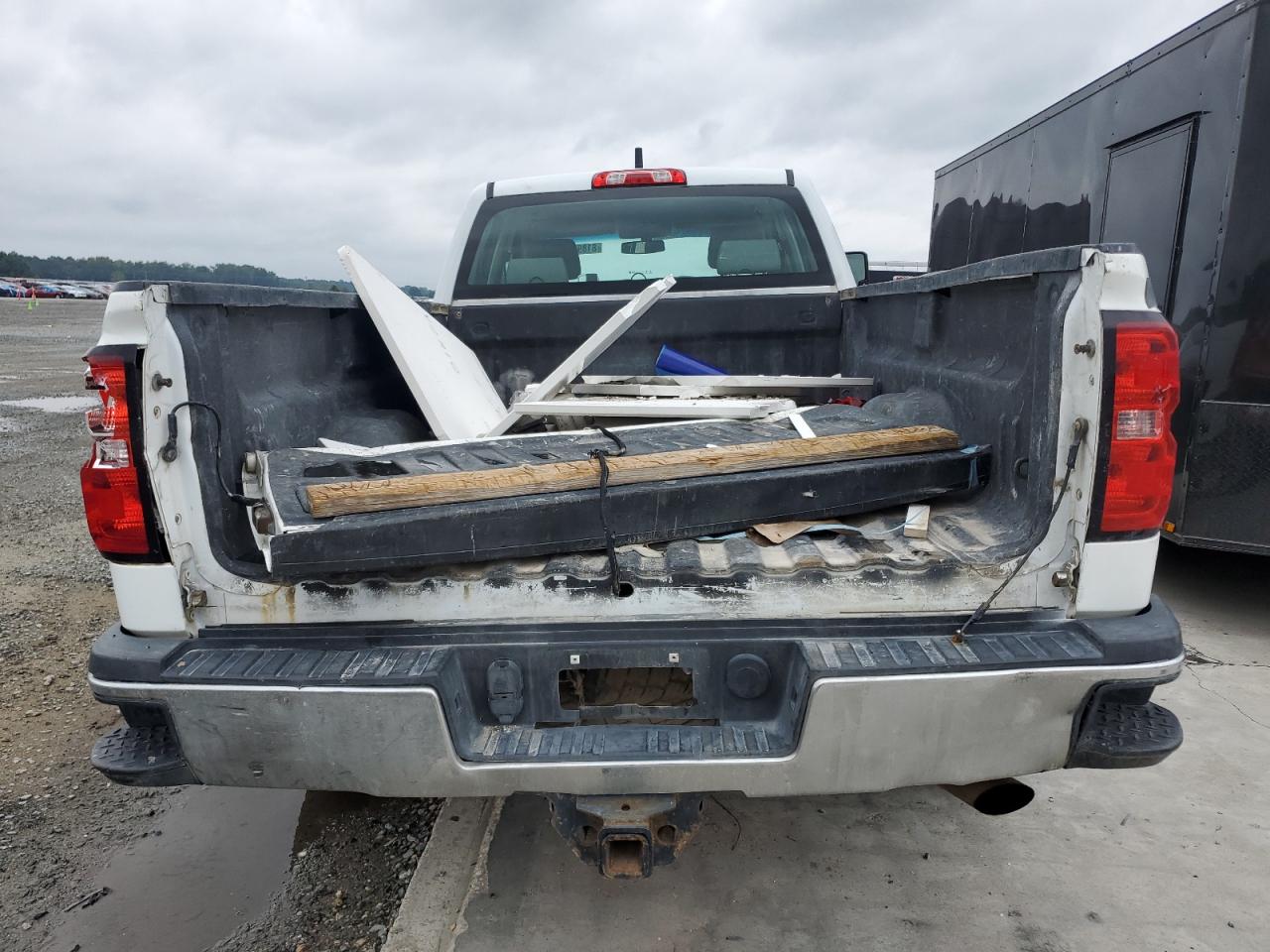 2017 Chevrolet Silverado K2500 Heavy Duty VIN: 1GC2KUEG2HZ335395 Lot: 81895925