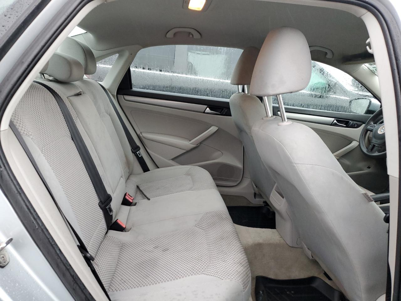 2015 Volkswagen Passat S VIN: 1VWAT7A39FC014657 Lot: 81500445