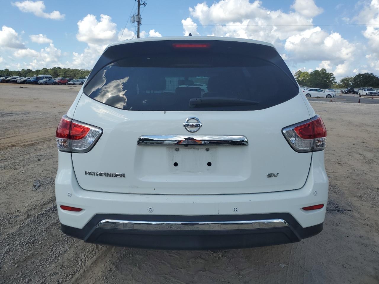 2015 Nissan Pathfinder S VIN: 5N1AR2MN3FC656997 Lot: 83798715