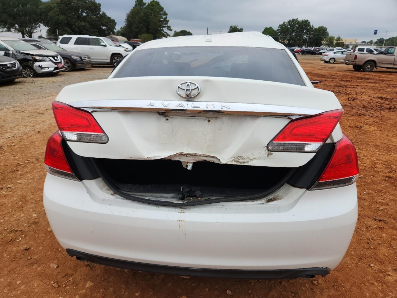 2011 Toyota Avalon Base VIN: 4T1BK3DBXBU396333 Lot: 84235995