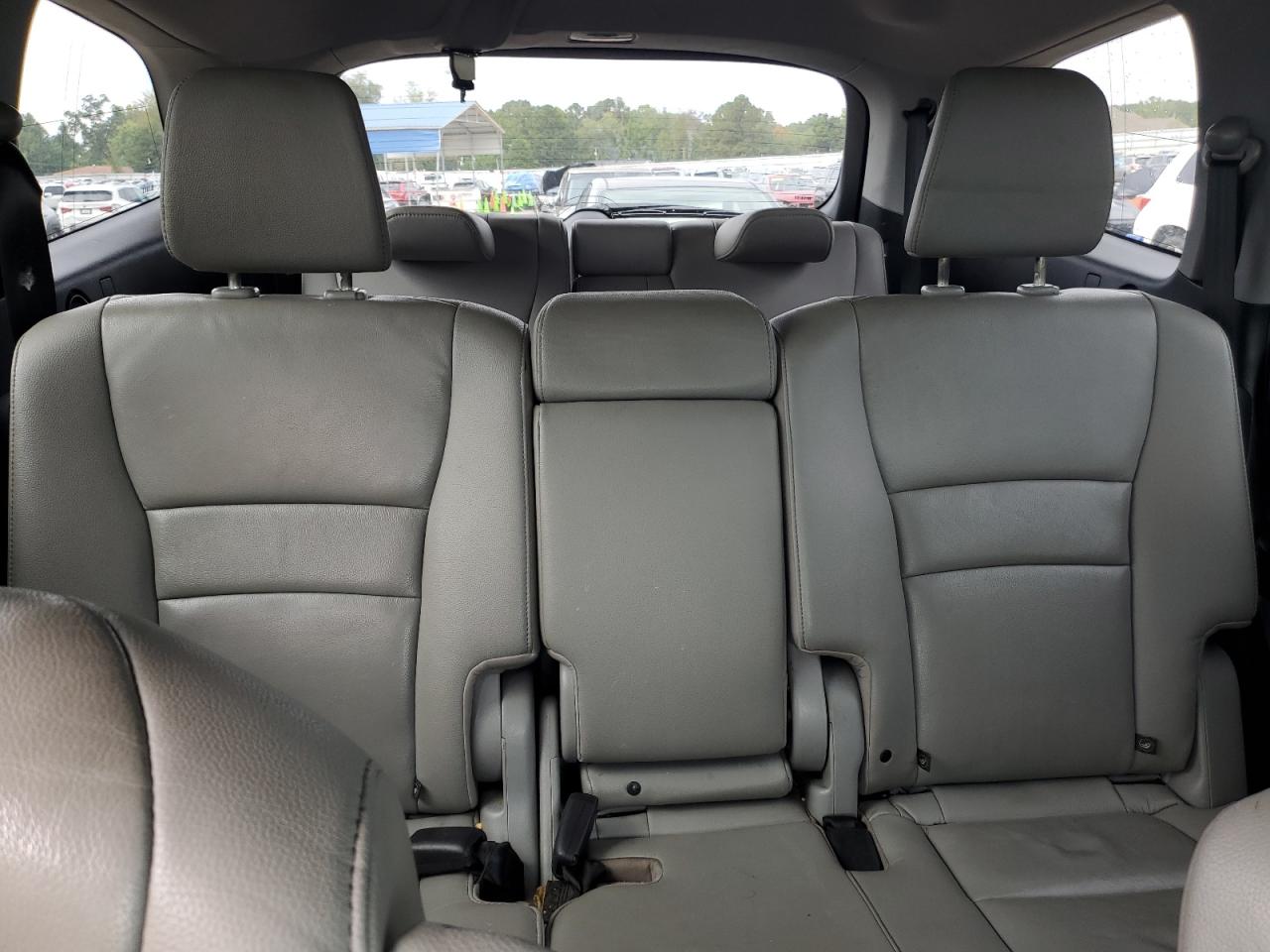 2018 Honda Pilot Touring VIN: 5FNYF5H90JB018096 Lot: 82113125