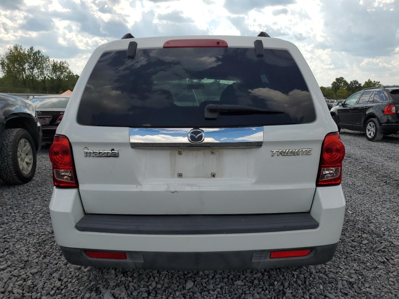 2008 Mazda Tribute I VIN: 4F2CZ02Z88KM04193 Lot: 71690645
