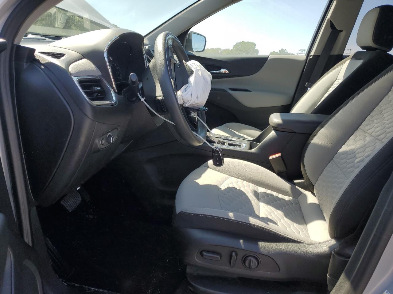 2020 Chevrolet Equinox Lt VIN: 2GNAXTEV8L6163326 Lot: 84008225