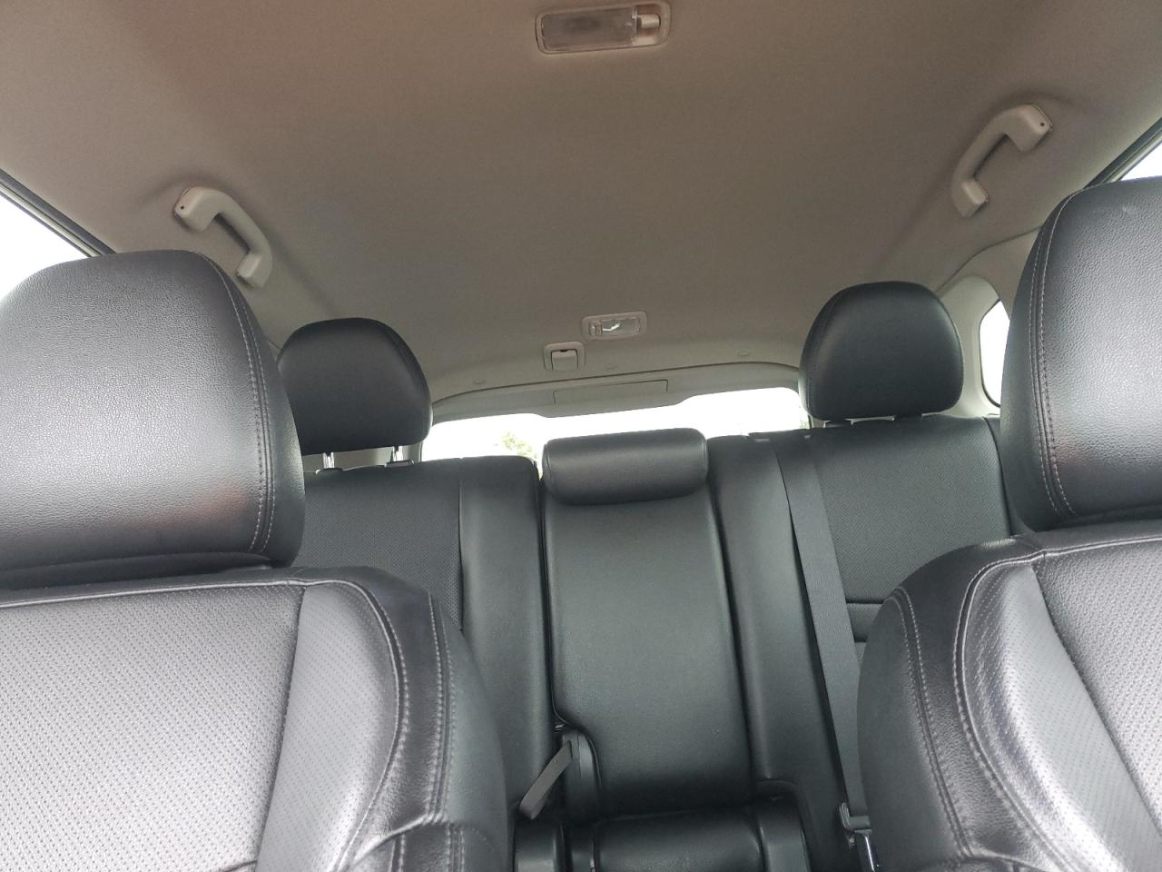 2019 Nissan Rogue S VIN: 5N1AT2MV8KC768299 Lot: 83868755