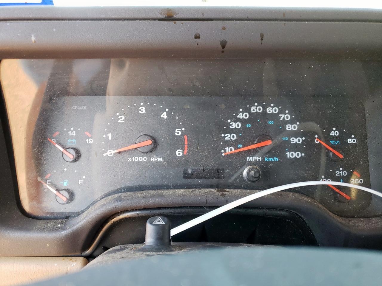 2002 Jeep Wrangler / Tj Sahara VIN: 1J4FA59S52P748031 Lot: 72028895