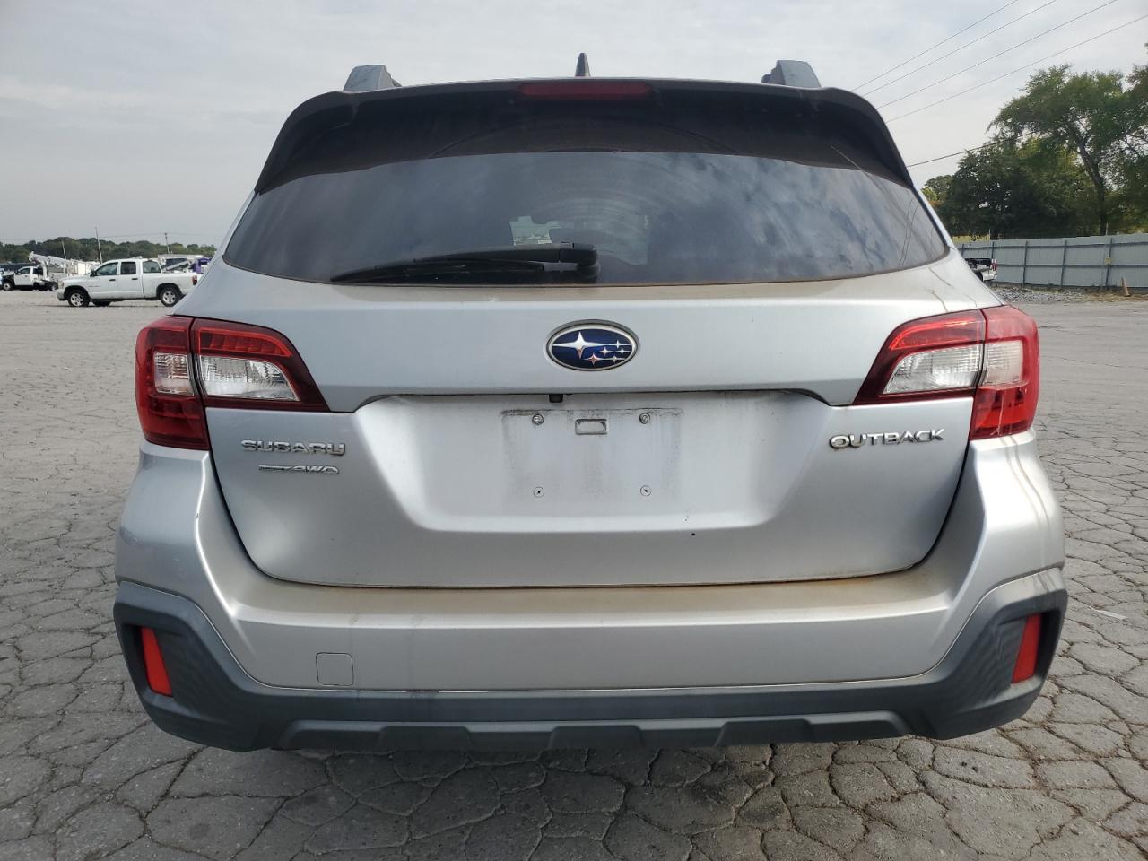 2018 Subaru Outback 2.5I Premium VIN: 4S4BSAFC7J3316887 Lot: 69309685