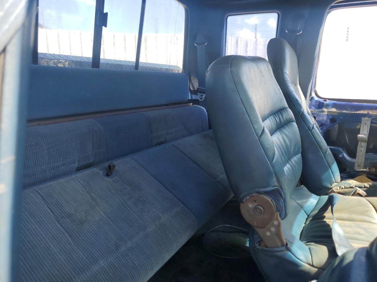 1997 Ford F250 VIN: 1FTHX26F3VEA22560 Lot: 83998785