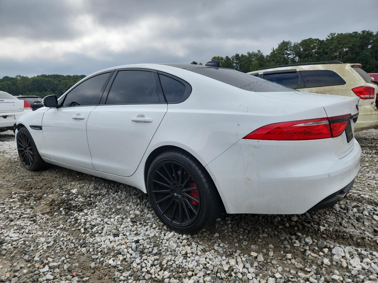 2020 Jaguar Xf Premium white null gas SAJBD4FX7LCY84676 photo #3