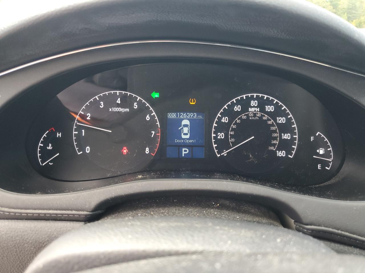 2011 Hyundai Genesis 3.8L VIN: KMHGC4DE4BU122225 Lot: 83927995