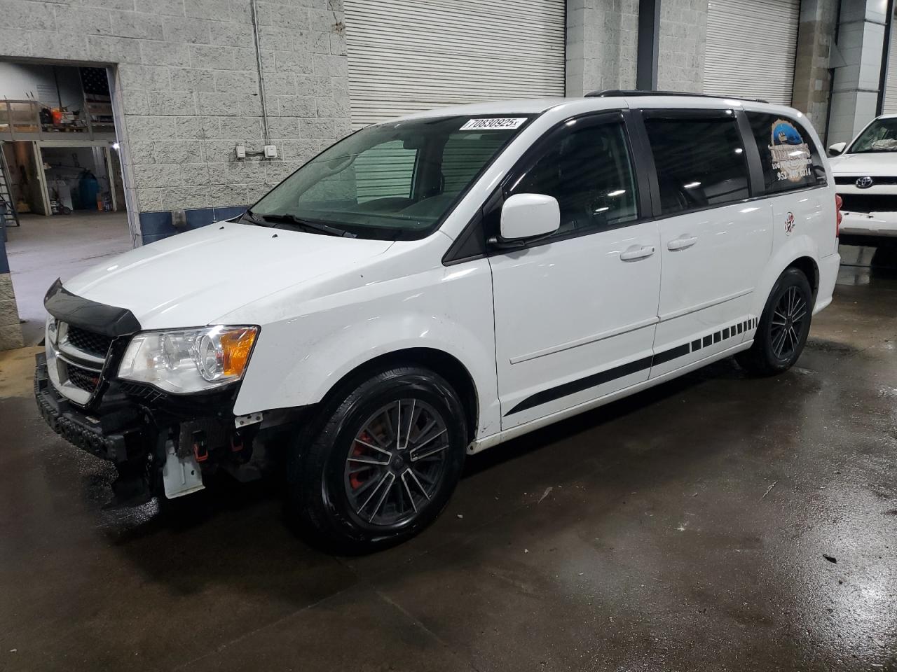 2016 Dodge Grand Caravan Sxt VIN: 2C4RDGCG3GR375992 Lot: 70830925