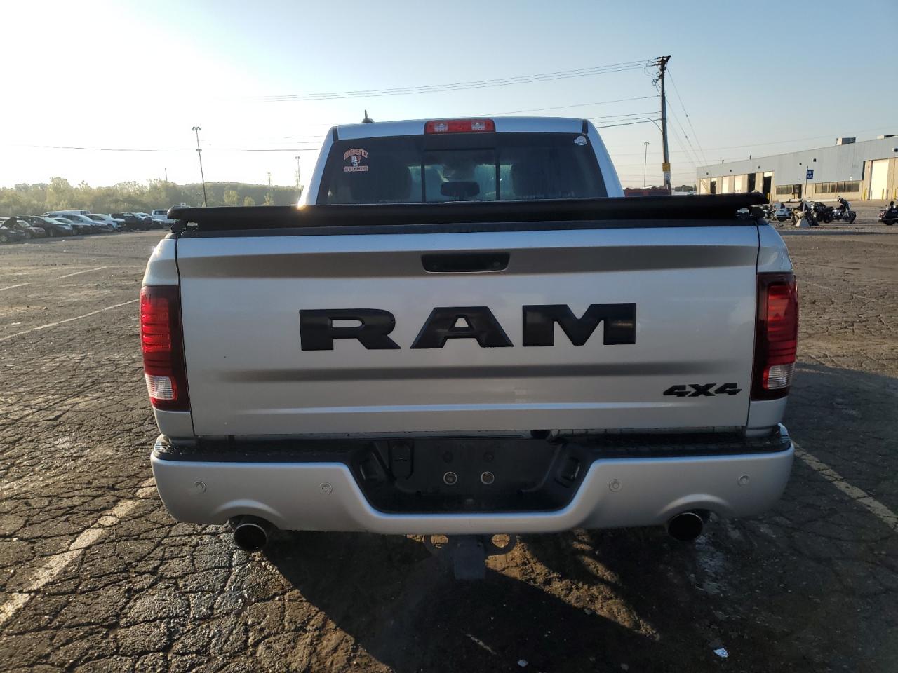 2017 Ram 1500 Sport VIN: 1C6RR7MT5HS812556 Lot: 71806275