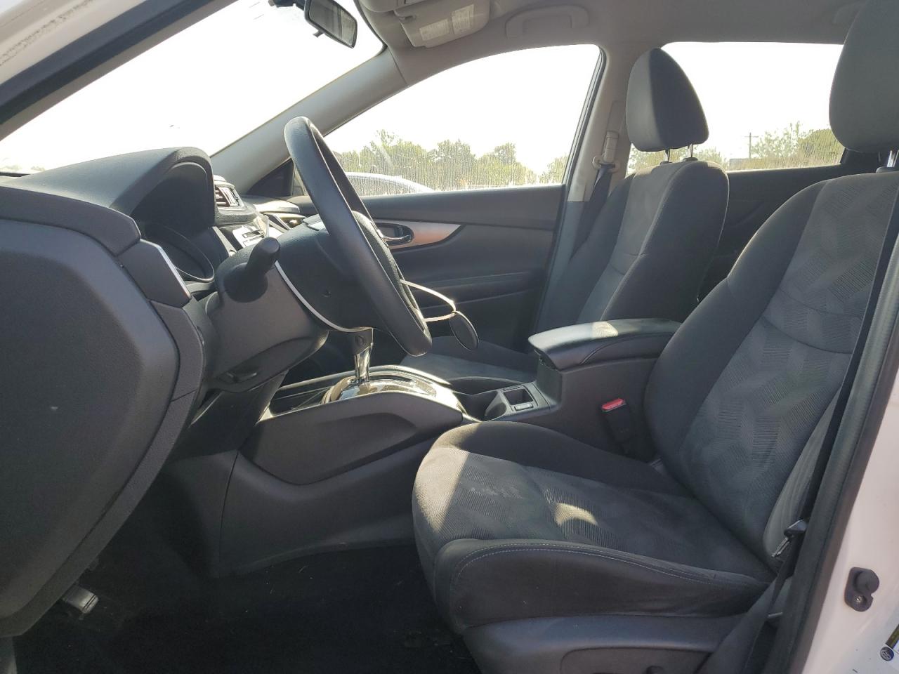 2015 Nissan Rogue S VIN: KNMAT2MV8FP528933 Lot: 80589575