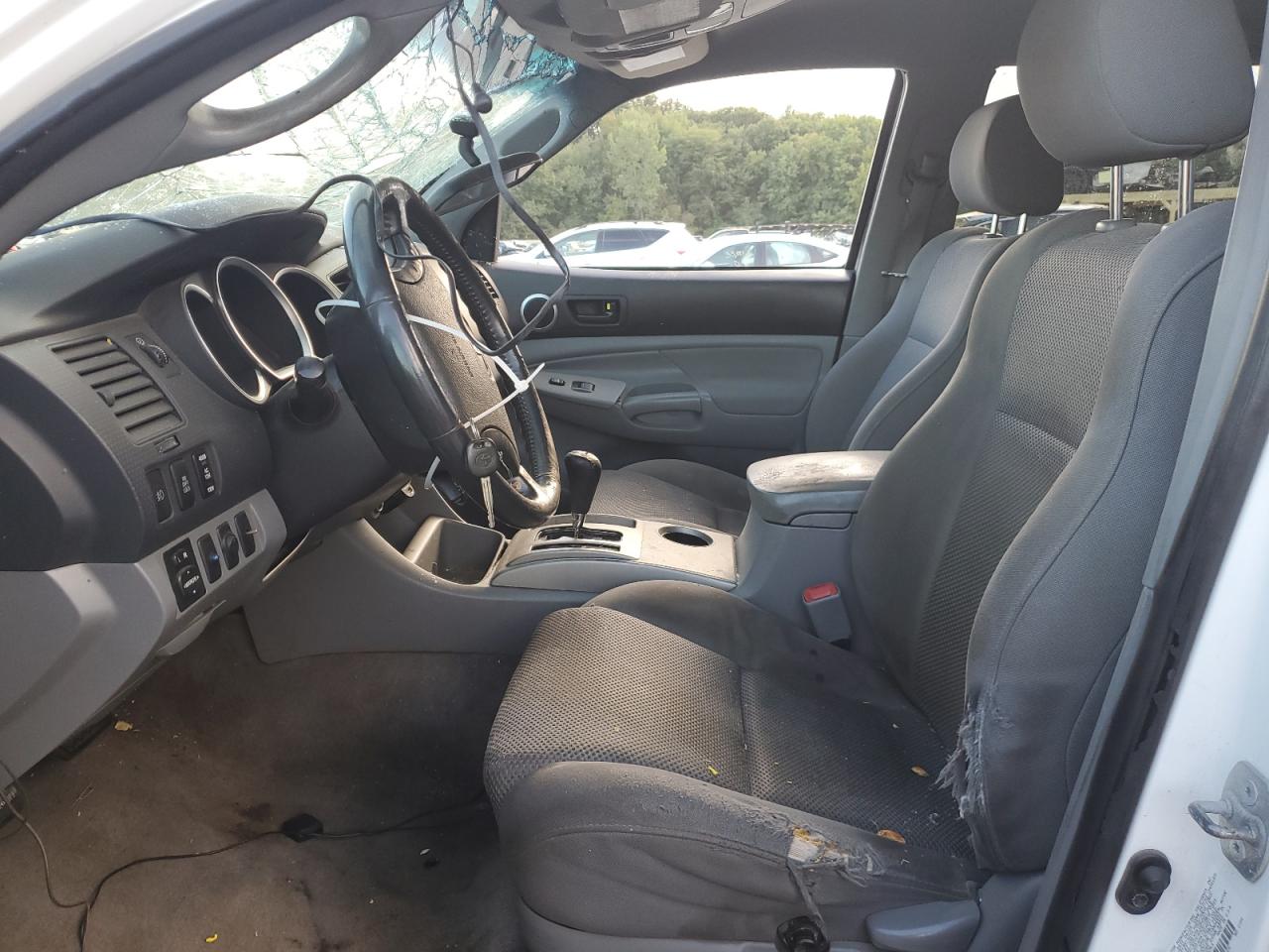 2005 Toyota Tacoma Double Cab VIN: 5TELU42N15Z082779 Lot: 70570205