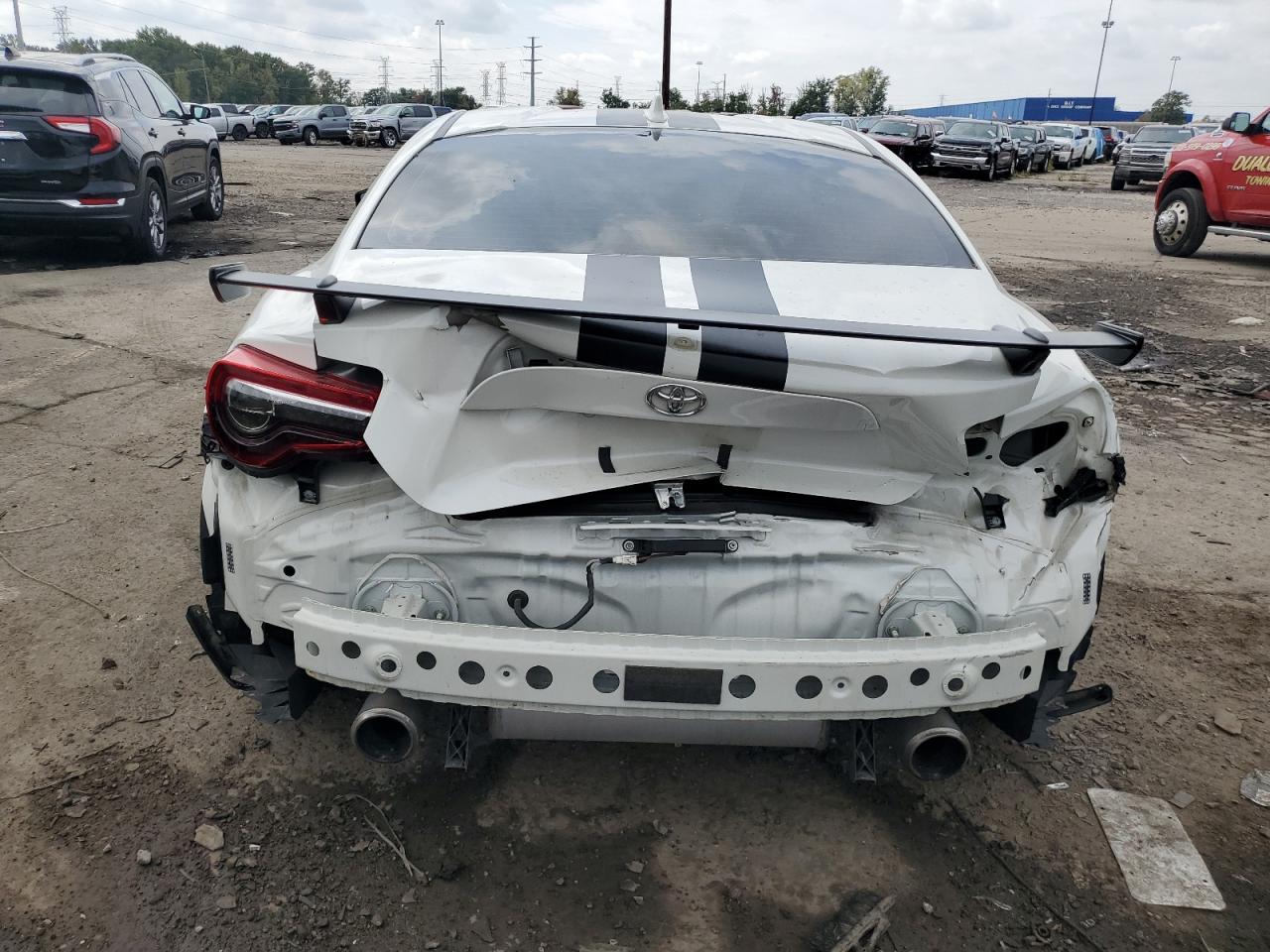 2017 Toyota 86 Base VIN: JF1ZNAA15H9707551 Lot: 83778695