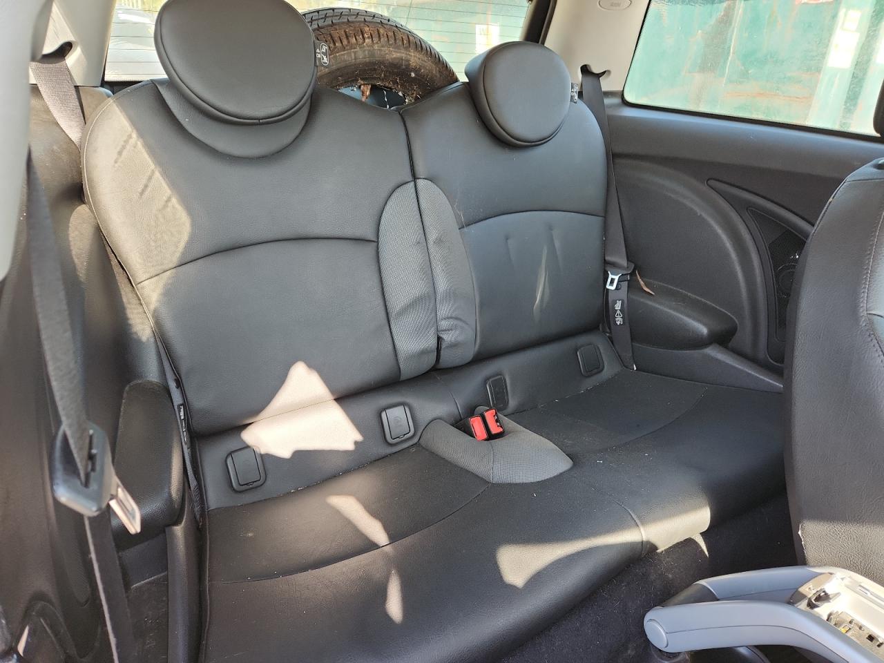 2010 Mini Cooper S VIN: WMWMF7C52ATZ69330 Lot: 71276925