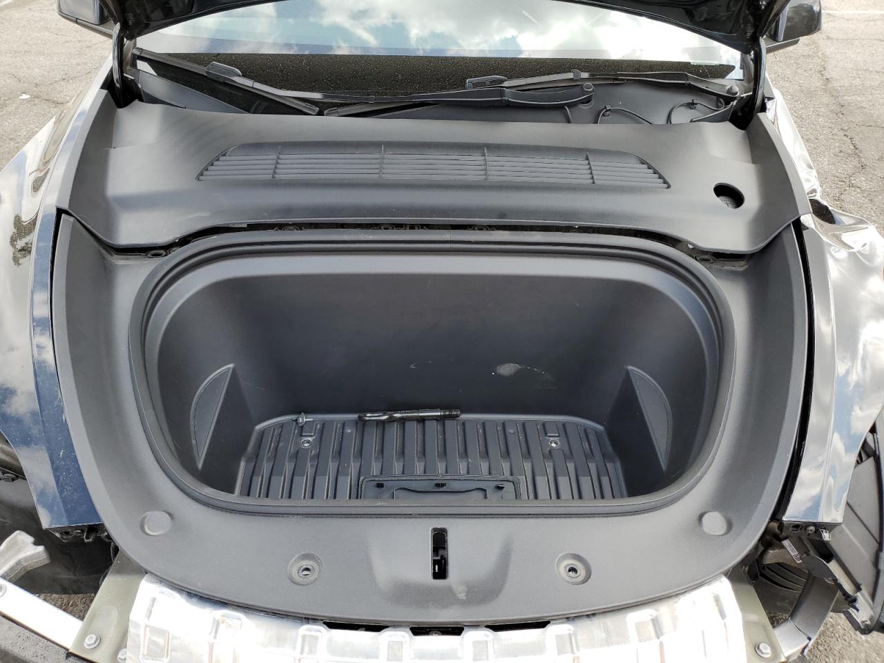 2023 Tesla Model Y VIN: 7SAYGDED1PF941165 Lot: 71301845