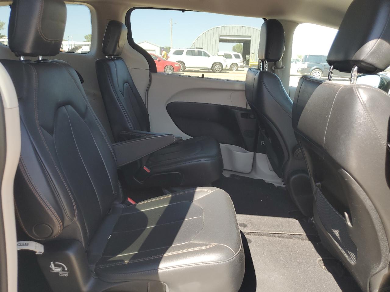 2017 Chrysler Pacifica Touring L VIN: 2C4RC1BG7HR544091 Lot: 84189345