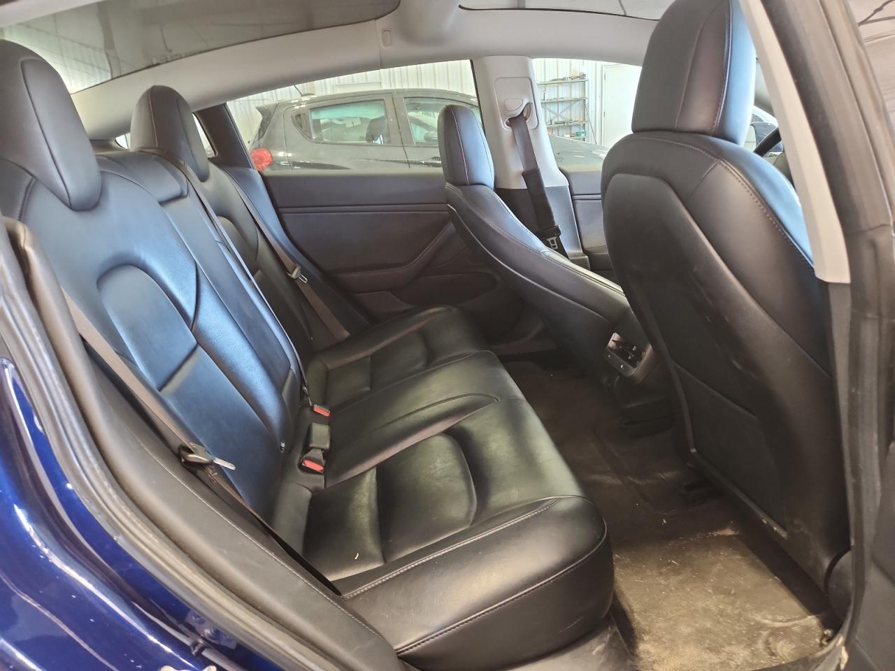 2018 Tesla Model 3 VIN: 5YJ3E1EB7JF065025 Lot: 84230585