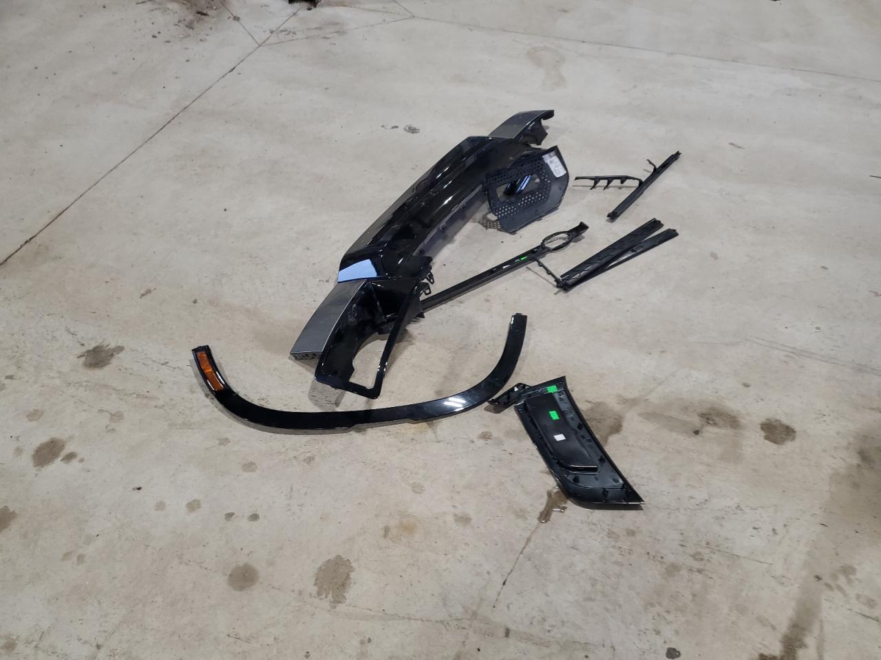 2024 Land Rover Defender 110 X VIN: SALEX7EU6R2257745 Lot: 70832035