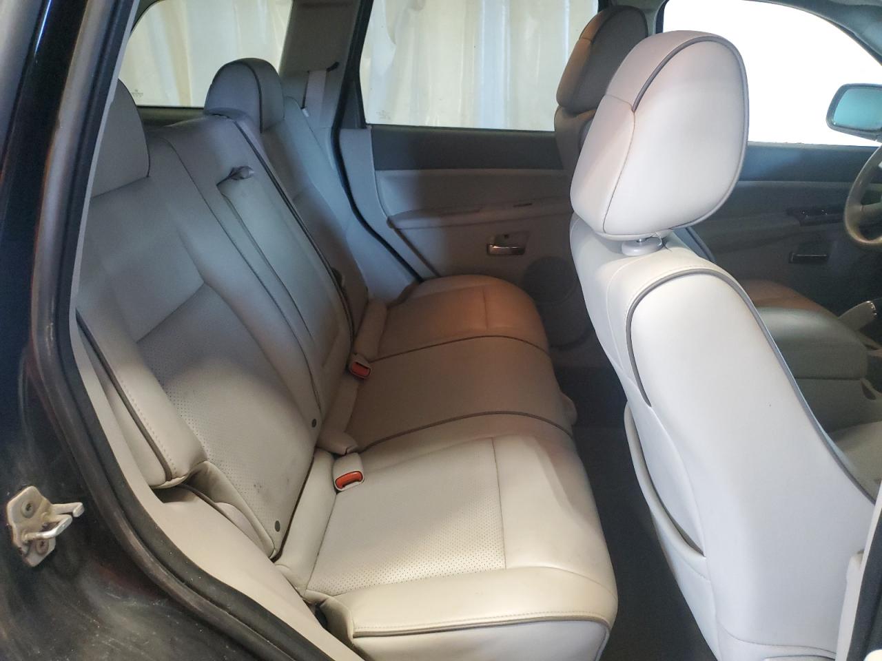 2008 Jeep Grand Cherokee Overland VIN: 1J8HR68228C136392 Lot: 83783465