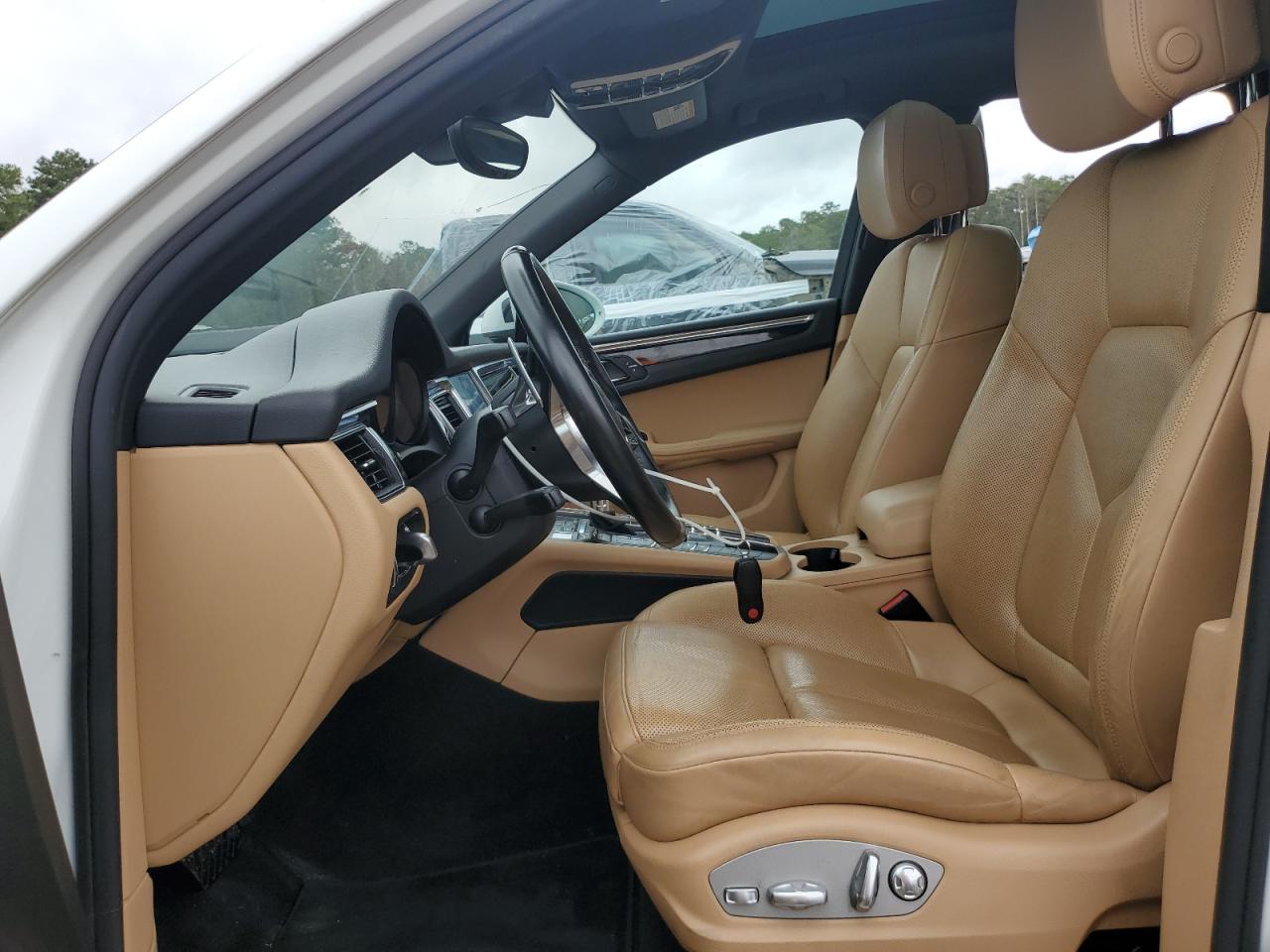 2018 Porsche Macan VIN: WP1AA2A51JLB16703 Lot: 84586465