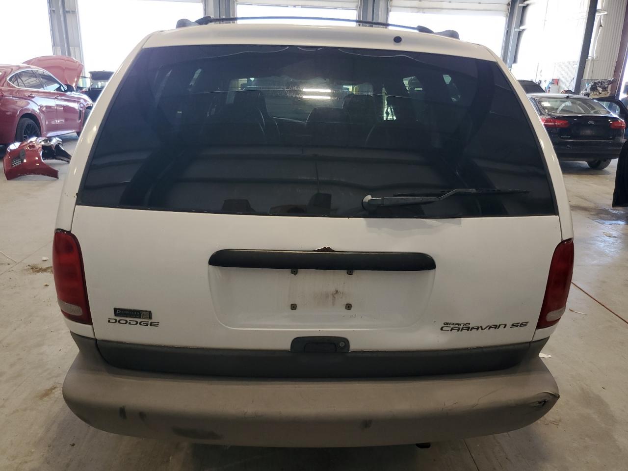 1998 Dodge Grand Caravan Se VIN: 2B4GP44G8WR685790 Lot: 80377885