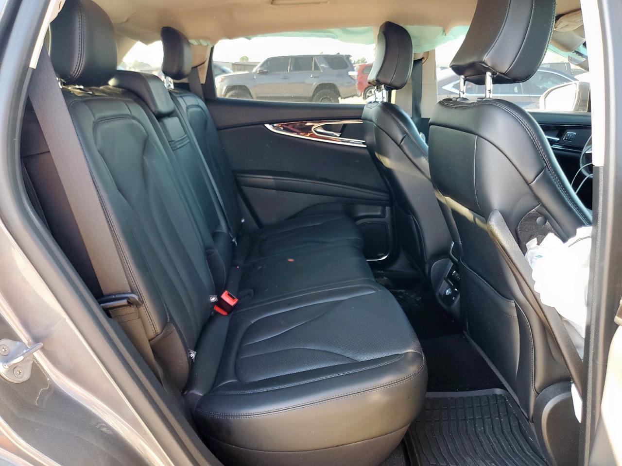 2023 Lincoln Nautilus Reserve VIN: 2LMPJ8K97PBL23198 Lot: 71126715