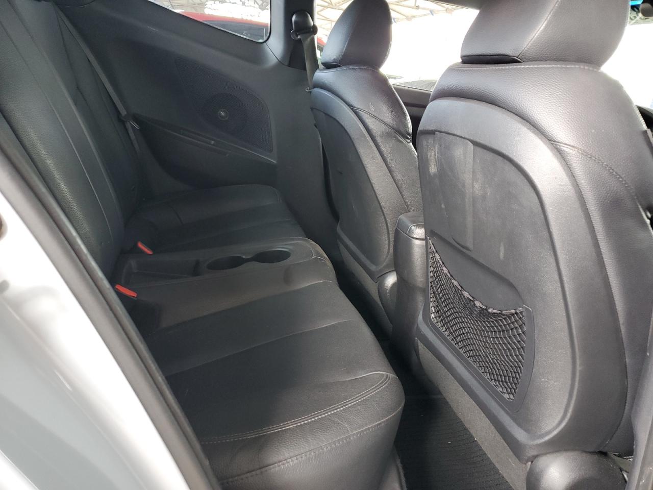 2015 Hyundai Veloster VIN: KMHTC6AD0FU222754 Lot: 83962485