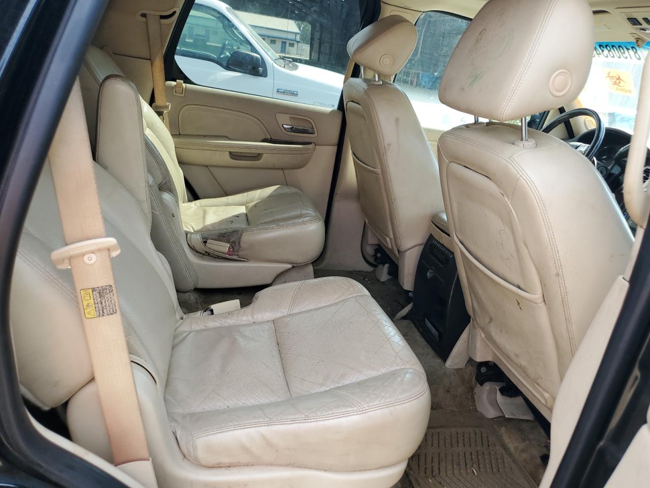 2007 Cadillac Escalade Luxury VIN: 1GYFK63837R196959 Lot: 81908345