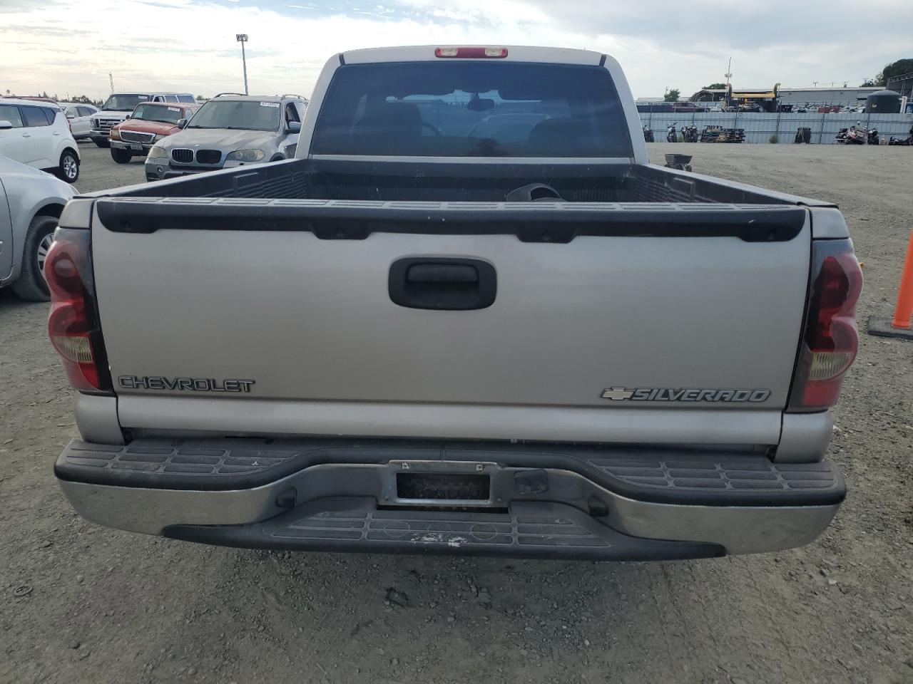 2005 Chevrolet Silverado C1500 VIN: 1GCEC19V35Z230734 Lot: 81776345