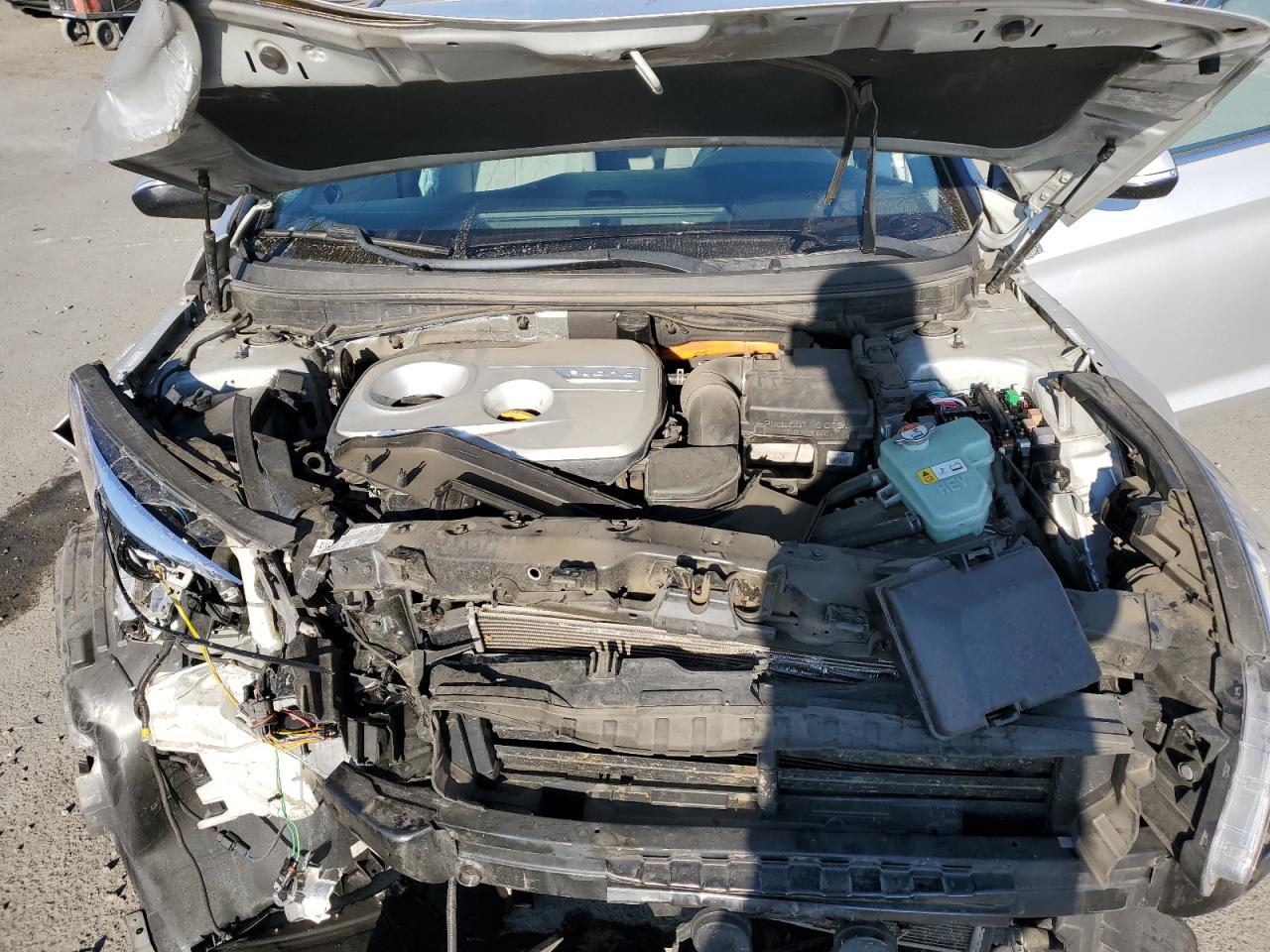 2016 Hyundai Sonata Hybrid VIN: KMHE24L12GA036641 Lot: 83823845