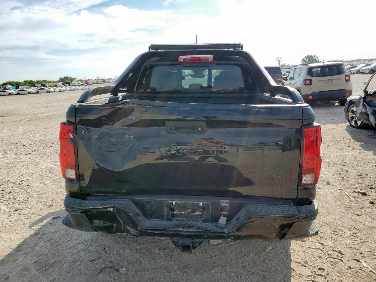 2025 Chevrolet Colorado Trail Boss VIN: 1GCPTEEK0S1124120 Lot: 81860465