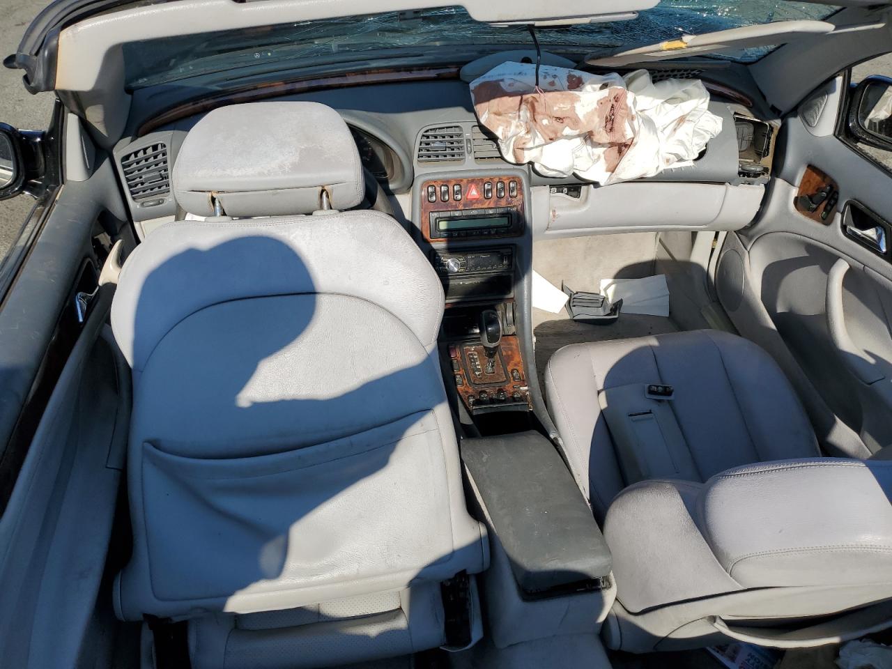 2003 Mercedes-Benz Clk 320 VIN: WDBLK65G63T137848 Lot: 71704875