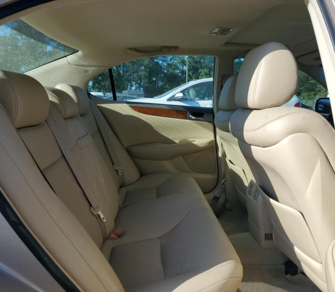 2005 Lexus Es 330 VIN: JTHBA30G955064230 Lot: 71107365