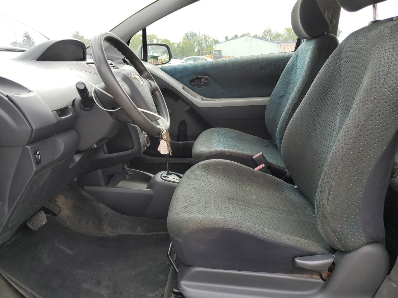 2008 Toyota Yaris VIN: JTDJT923785145851 Lot: 81706155