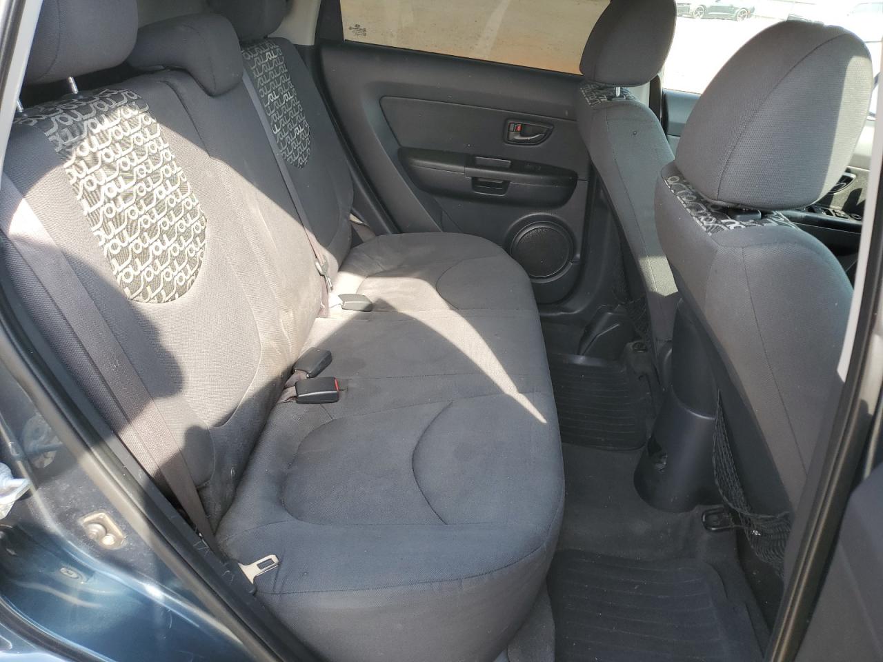 2011 Kia Soul + VIN: KNDJT2A24B7216502 Lot: 80658005