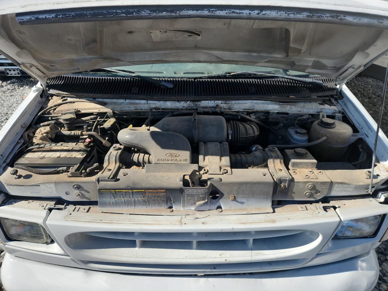 2000 Ford Econoline E350 Super Duty Cutaway Van VIN: 1FDWE35L2YHA90907 Lot: 82085225